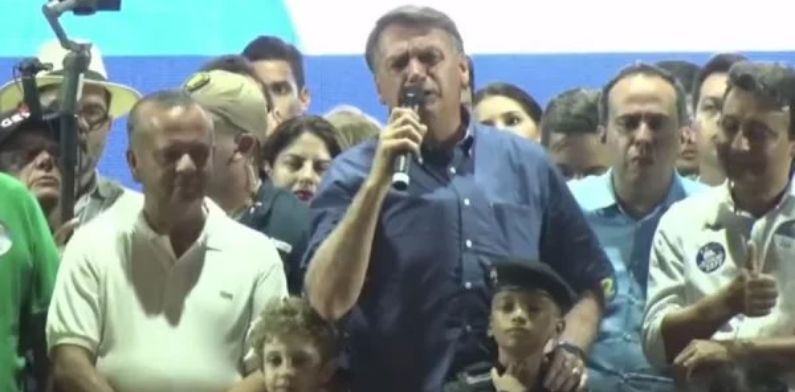 Em Natal, Bolsonaro exalta mulheres e expõe PT; “Chega de roubalheira”