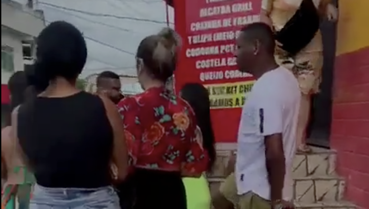 ‘Garanhão’ é desmascarado pelas três namoradas e ganha o apelido de ‘queima-rosca’; veja vídeo