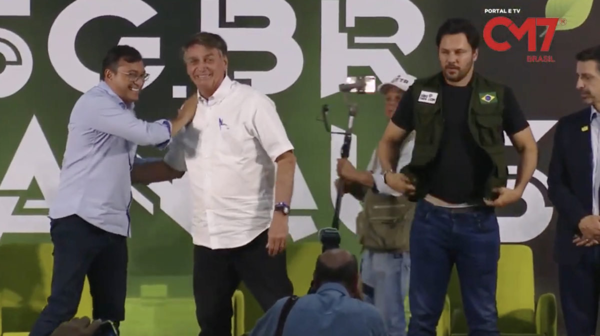 Presidente Bolsonaro é ovacionado durante discurso no Vasco Vasques: “Viva o nosso Estado do Amazonas!”