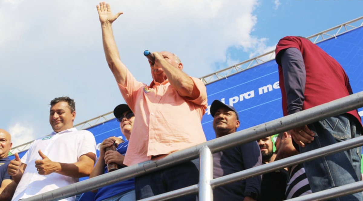 Ao lado de Wilson Lima, Professor Gedeão participa de motociata em Nova Olinda