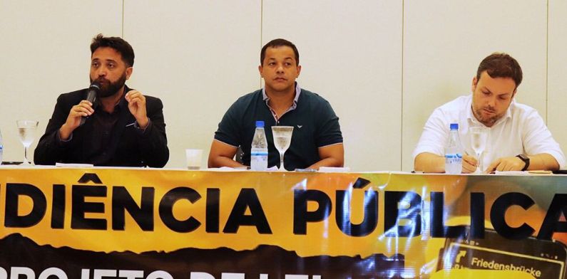 Deputado Pablo coloca frente a frente motoristas e diretores de empresas de transporte por aplicativo