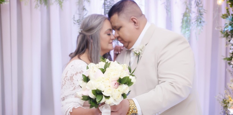 Amarrou dos pés ao coração: Marcelo Generoso se casa em todas as leis; veja