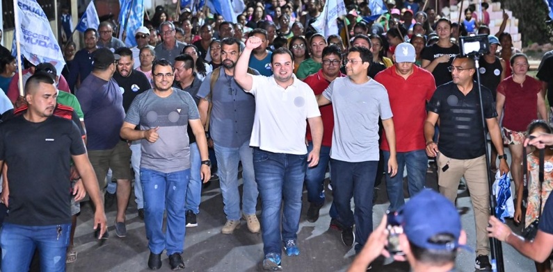 Roberto Cidade vai às zonas rural e urbana de Nova Olinda do Norte conversar com a população e apresentar suas propostas