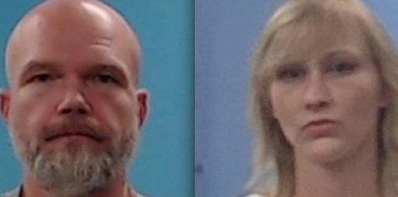 Dizendo ser ‘Jesus’ e ‘Satanás’ homem amputa a própria perna na frente da filha de 5 anos