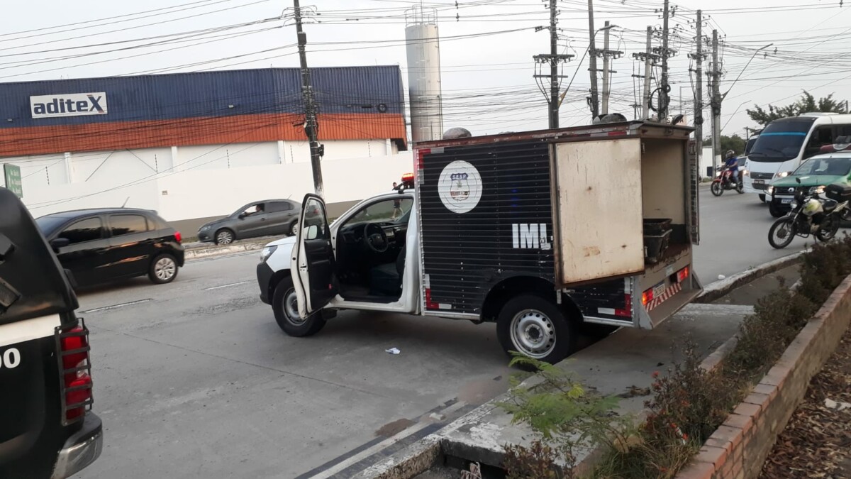 Urgente: casal em motocicleta morre em acidente gravíssimo na Bola do Armando Mendes; veja