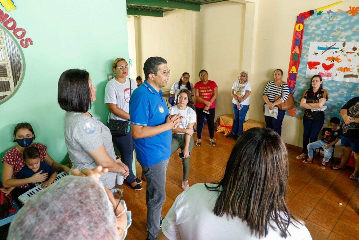 João Luiz realiza reunião política com pais e mães de crianças e jovens com o TEA