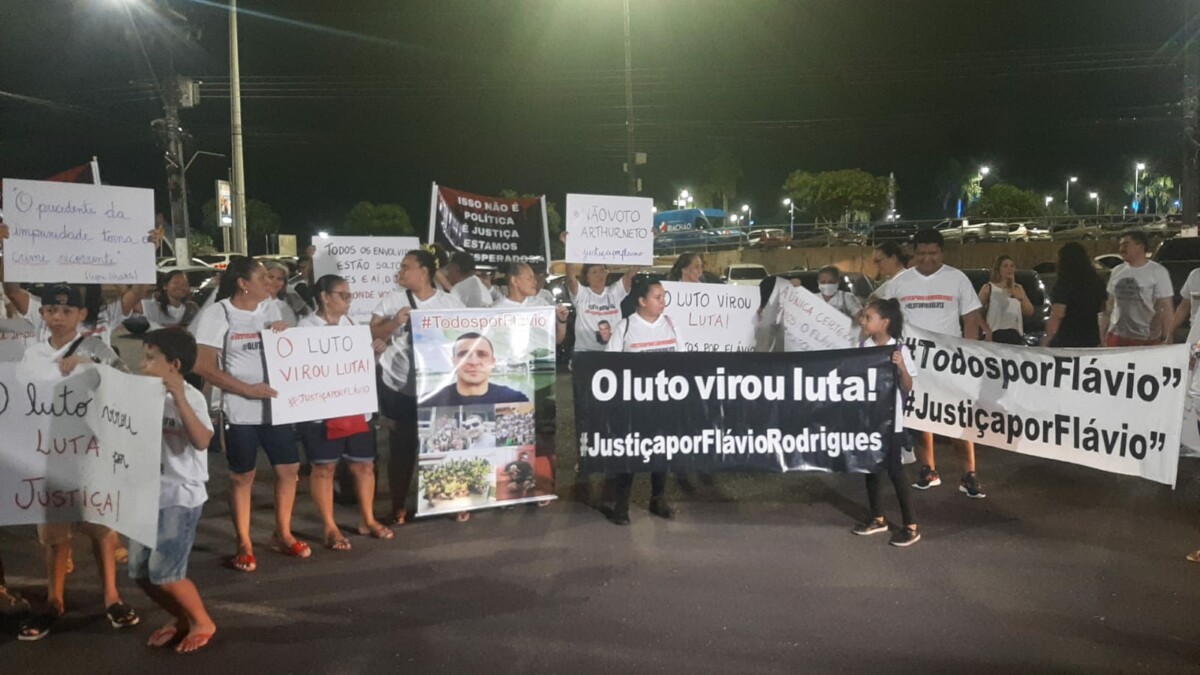 O luto virou luta: após três anos sem resposta, familiares de Flávio Rodrigues ainda cobram justiça pelo crime