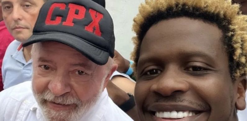 Saiba quem é ‘Mister M’, o homem que tirou foto com Lula no complexo do Alemão