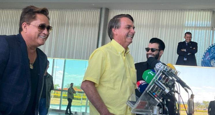 Gusttavo Lima e Leonardo vão até Brasília prestar apoio ao presidente Bolsonaro; veja vídeo