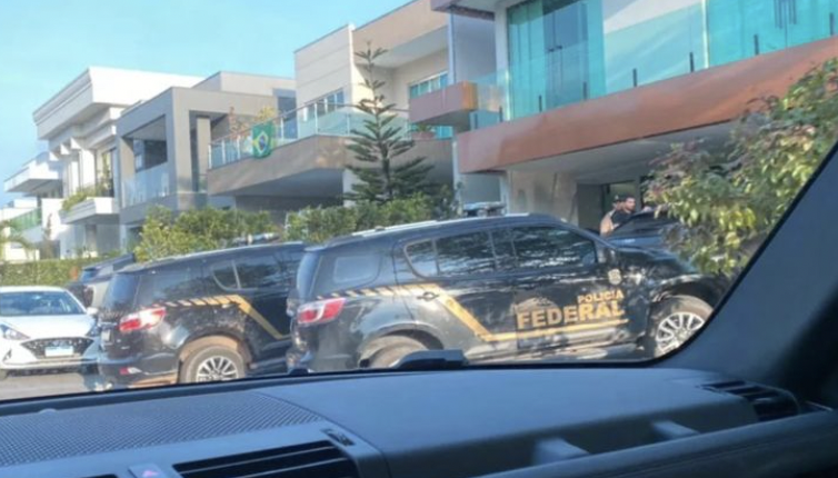 Urgente: Polícia Federal deflagra operação e faz buscas em condomínios de luxo em Manaus