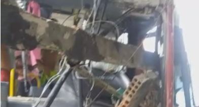 Ônibus da linha 444 se envolve em grave acidente e deixa vários feridos em Manaus; veja vídeos