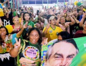 Onda Verde e Amarela: mulheres em Manaus mostram a força do apoio ao presidente Jair Bolsonaro