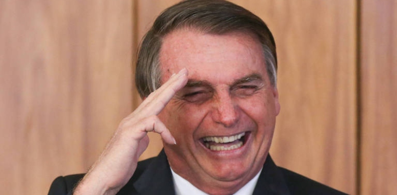 “Meus ex-ministros se elegeram, os de Lula foram presos”, diz Bolsonaro em discurso de campanha no Rio