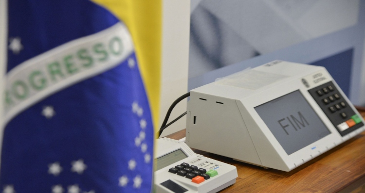 Eleitores que não votaram no 1º turno podem ir às urnas no próximo domingo (30)