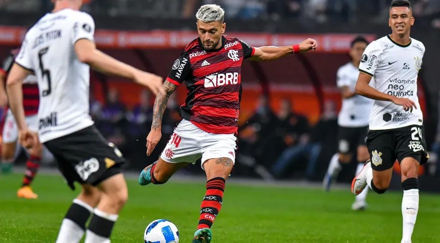 É hoje! Flamengo e Athletico-PR decidem a Libertadores; saiba onde assistir 