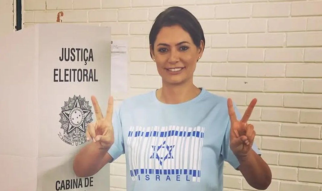 Primeira-dama Michelle Bolsonaro vota no Distrito Federal; veja vídeo