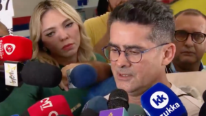 “Dia de celebrar a democracia”; David Almeida vota e pede dos eleitores comparecimento nas urnas