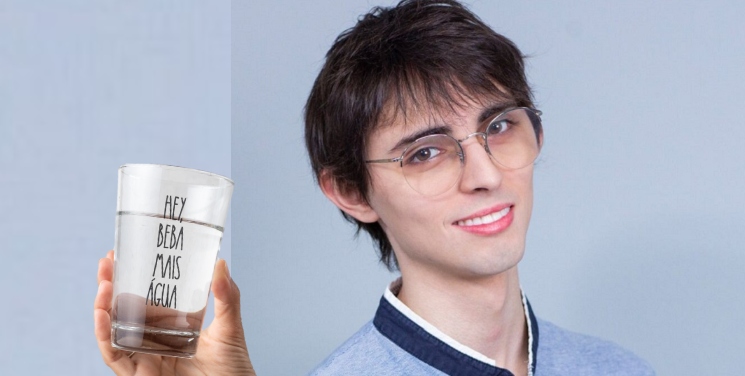 “Beba água” em 1 segundo garante mais de 200 mil votos para Amom Mandel, estatisticamente eleito para Câmara Federal