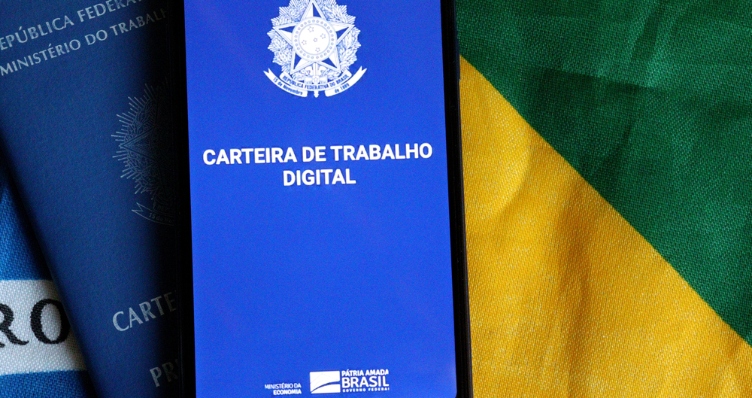 Brasil tem a maior queda do desemprego em um ano entre 40 países