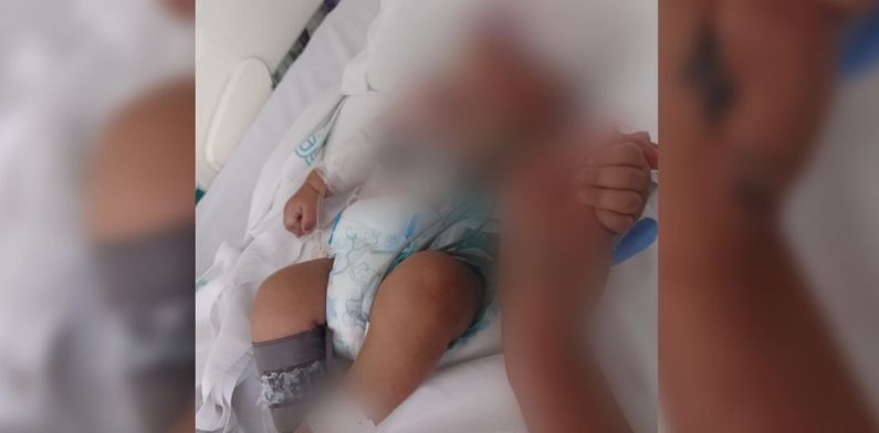 Bebê morre após pai jogar celular nele ao tentar atingir a mulher