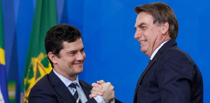 Sérgio Moro liga para Bolsonaro e declara apoio ao presidente no 2º turno