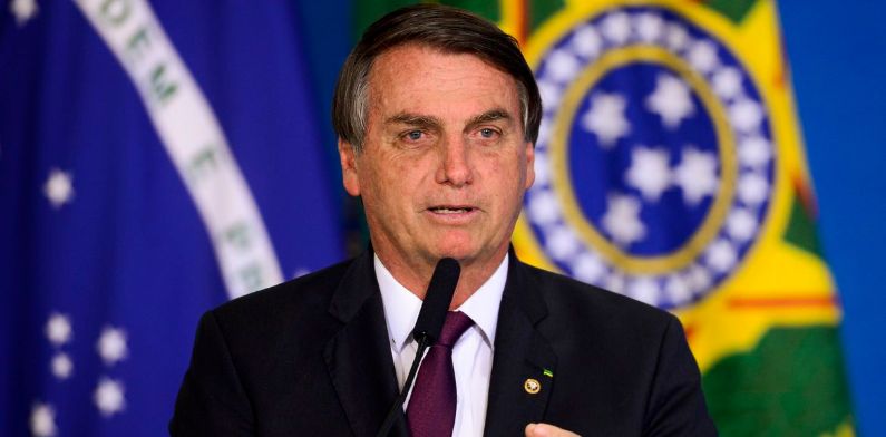 Bolsonaro confirma 13º do Auxílio para mulheres a partir de 2023
