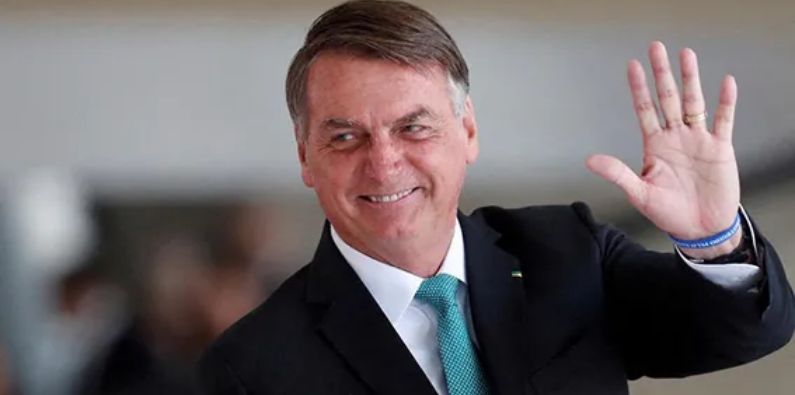 No governo  Bolsonaro taxa de desemprego diminuiu  8,9% no país