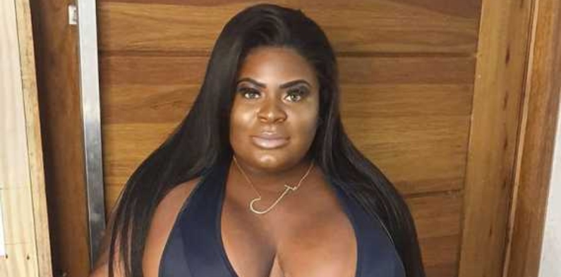 Recém solteira, Jojo Toddynho deixa marmanjos ‘babando’ ao aparecer só com uma peça de roupa; veja fotos