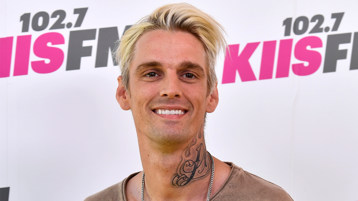 Cantor Aaron Carter é encontrado morto dentro da própria casa; veja vídeo