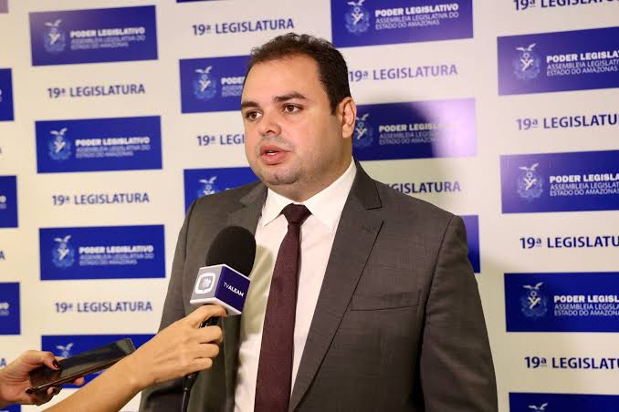 Presidente Roberto Cidade agradece manifestação de colegas à sua reeleição e destaca atuação conciliadora e respeitosa de sua gestão