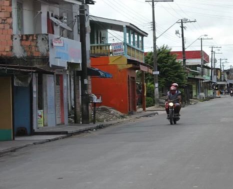 Homem tenta sequestrar adolescente de 13 anos no Jorge Teixeira