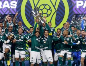 Palmeiras vence América-MG e recebe troféu de campeão Brasileiro