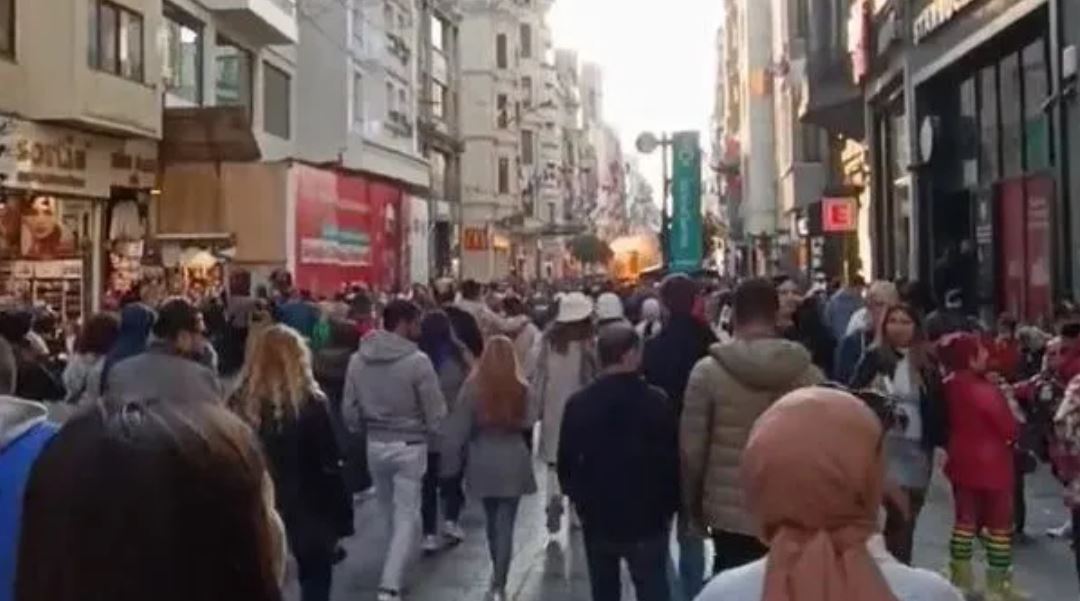 Veja o momento que bomba explode e deixa 6 mortos e mais de 80 feridos em Istambul