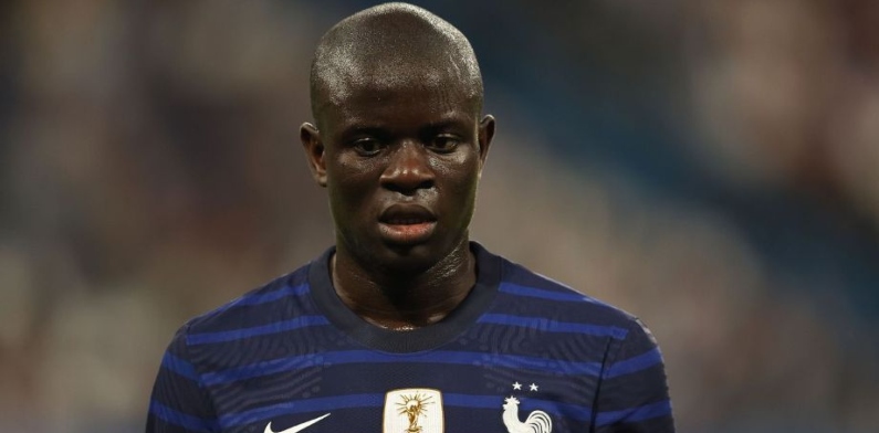 Kanté, da Franca, passa por cirurgia e está fora da Copa do Mundo, crava jornal francês