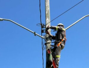 Quatro bairros em Manaus ficarão sem energia neste sábado (19)