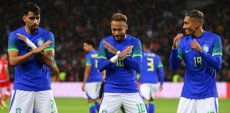 CBF divulga foto oficial da Seleção Brasileira para a Copa do Mundo; confira