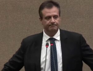 Vereador Marcelo Serafim renuncia liderança da prefeitura na CMM