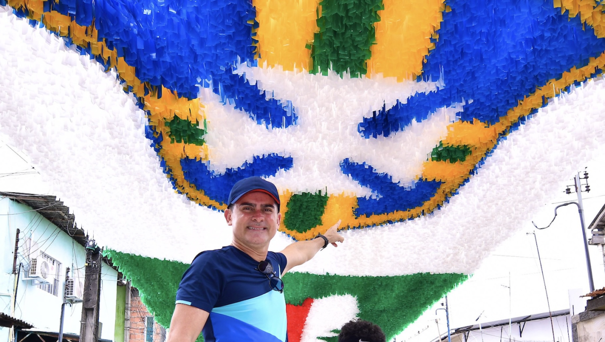 Prefeito David Almeida percorre ‘Ruas da Copa’ em Manaus