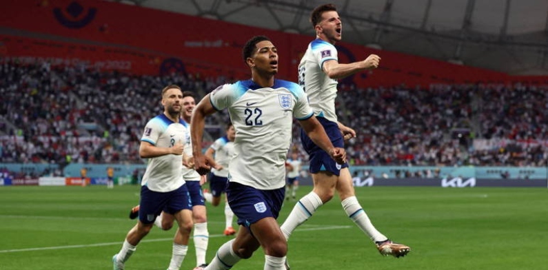 Primeira favorita da Copa a estrear, Inglaterra goleia o Irã por 6 a 2