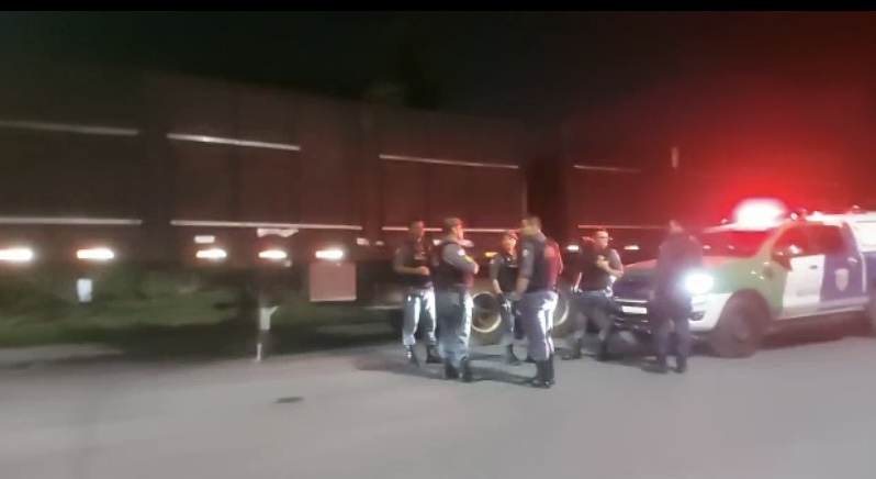 Urgente: após arrastão, assaltante é crivado de bala por justiceiro na zona Norte de Manaus