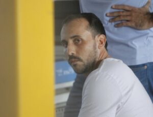 Justiça nega pedido de soltura para anestesista que abus0u de mulheres grávidas
