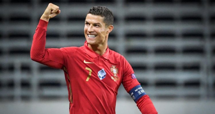 Cristiano Ronaldo se torna o primeiro jogador da história a fazer gols em 5 edições de Copas do Mundo