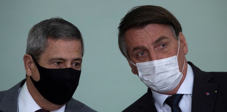 Bolsonaro recebe Braga Netto e militares das Forças Armadas no Palácio da Alvorada