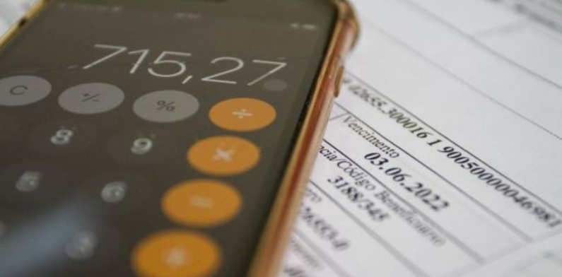 Brasileiros ganham desconto para renegociar dívidas com bancos e a Receita até quarta-feira (30)