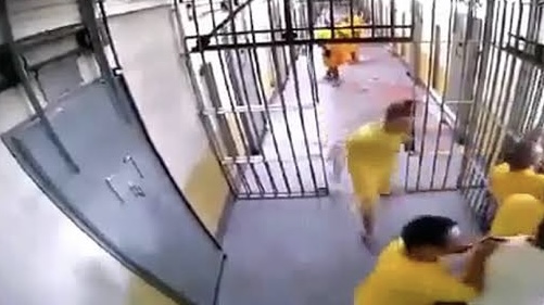 Em briga de facção, detento é estrangul4do até a m0rte em presídio de Coari