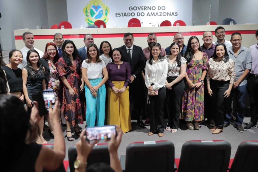 Governador Wilson Lima dá posse a 30 aprovados no concurso público do Detran-AM