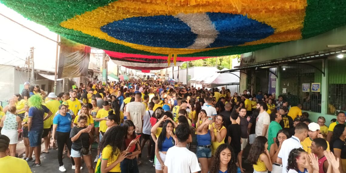 Após baderna, ‘Rua da Copa’ no Morro da Liberdade não terá mais transmissão dos jogos do Brasil