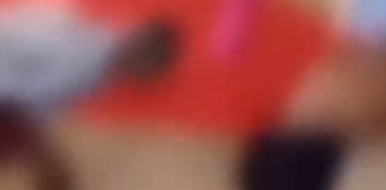 Esposa flagra infiel ‘varando’ amante dentro de igreja e dá surra ‘épica’ nos pecadores; veja vídeo