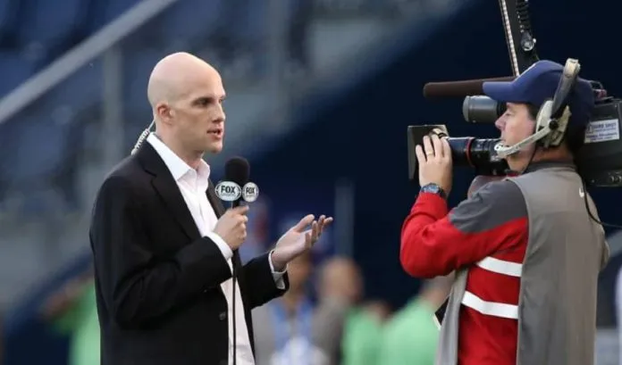 Jornalista passa mal no estádio e morr3 durante jogo Holanda x Argentina