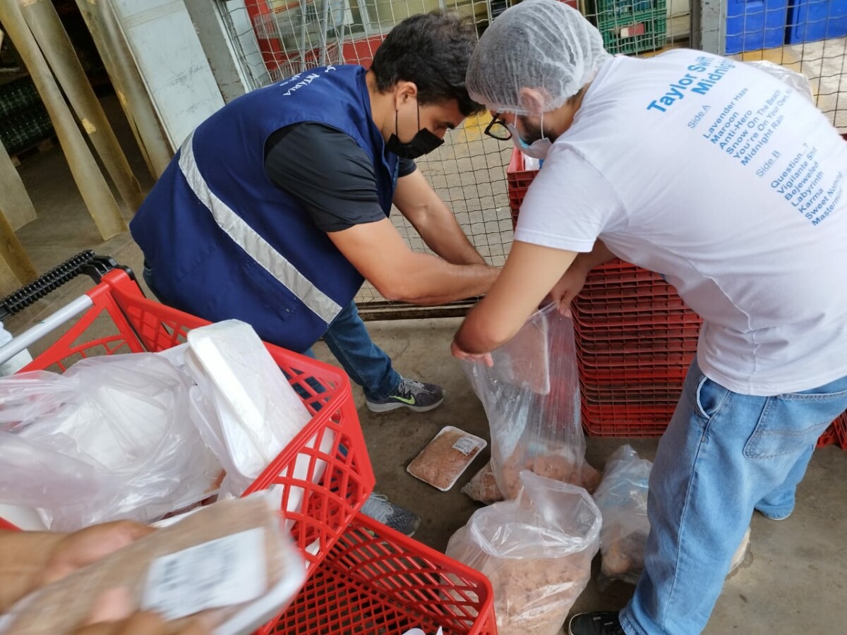 Visa Manaus inicia fiscalização em supermercados com apreensão de 90 quilos de produtos vencidos